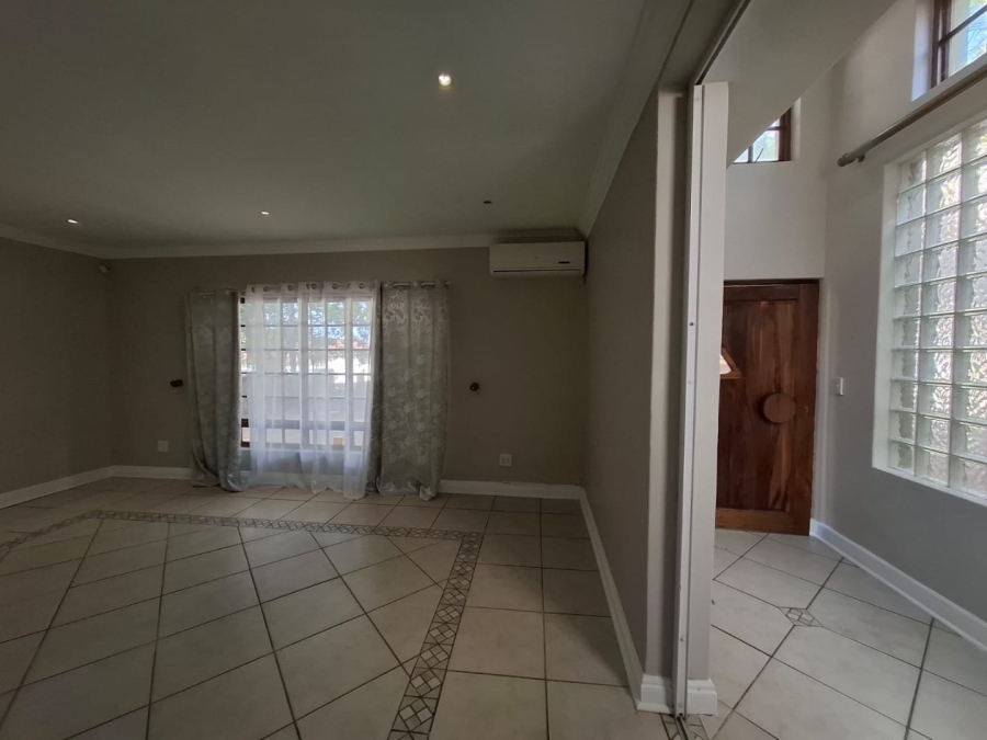 4 Bedroom Property for Sale in Safari Gardens North West